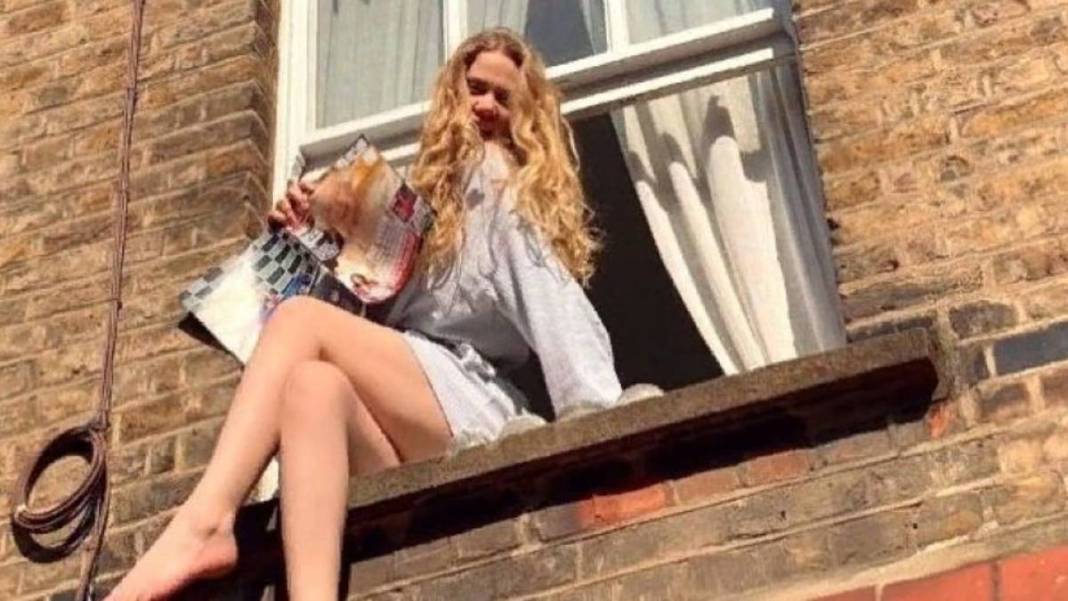 Serel Yereli'den başörtülü poz! Takipçilerinden tepki yağdı "oyuncak ettiniz" 1